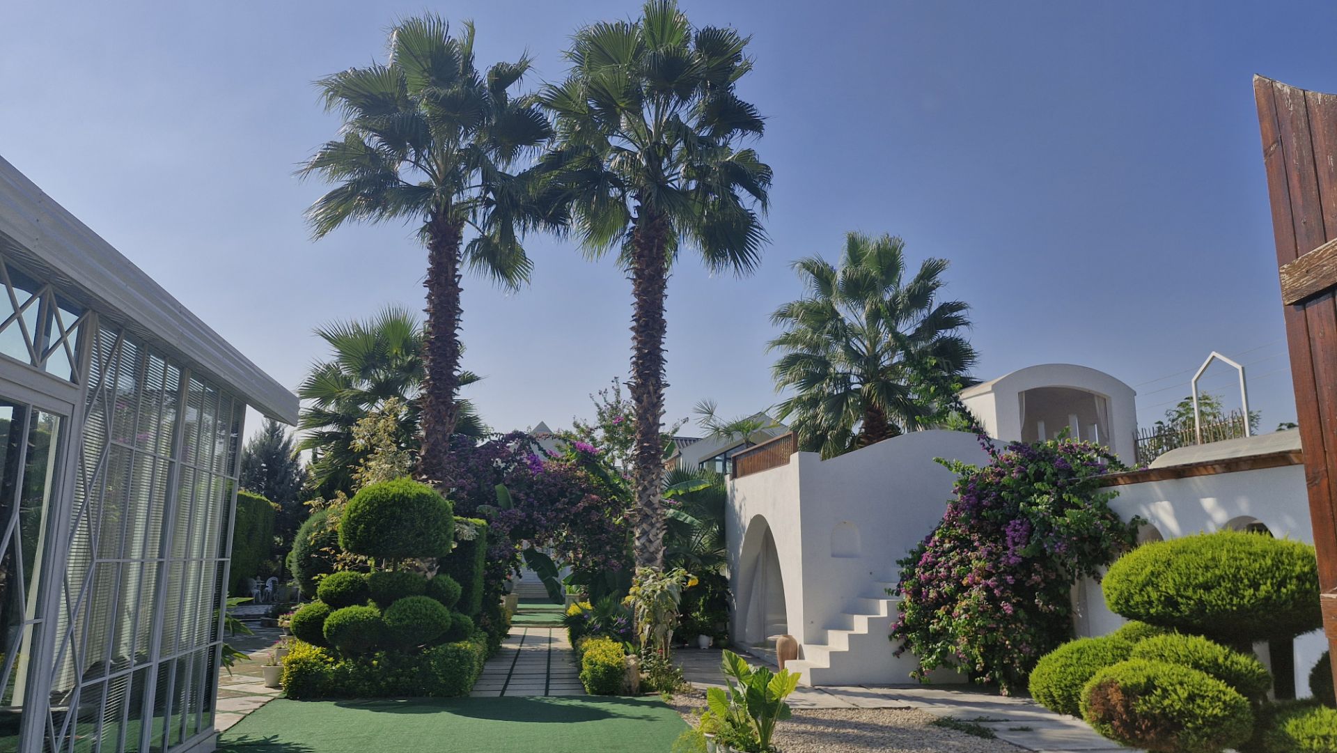 باغ و عمارت رز